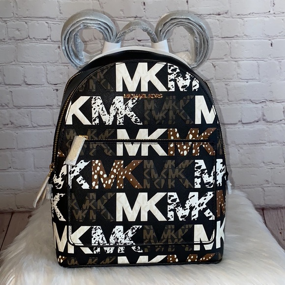 Michael Kors Handbags - 🌺🌻Michael Kors ADINA Backpack